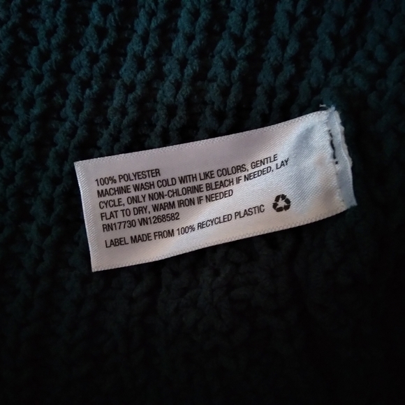 Universal Thread Cable Knit Sweater - Picture 3 of 3